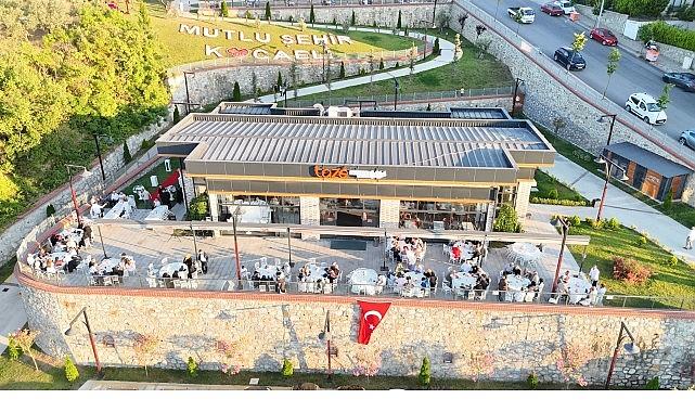 En mutlu 'Evet'ler bu salonda yankılanıyor En mutlu 'Evet'ler bu salonda yankılanıyor
