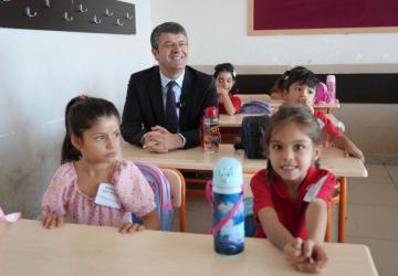 Başkan Tutdere, öğrencilerin ilk ders zili heyecanına ortak oldu - Videolu Haber
