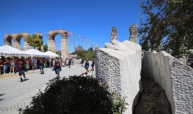 Büyük Taarruz 'un 103. Yılında Efes Selçuk “O AN'A" tanıklık etti Büyük Taarruz 'un 103. Yılında Efes Selçuk “O AN'A" tanıklık etti