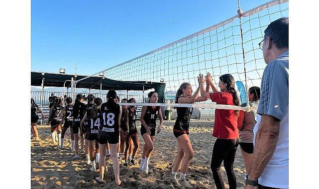 Sekapark'taki Plaj Şenlikleri nefesleri kesti Sekapark'taki Plaj Şenlikleri nefesleri kesti