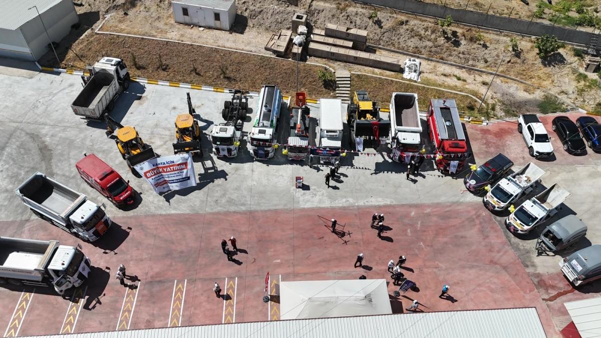 Kahta Belediyesi tarihinin en büyük araç alımını gerçekleştirdi - Videolu Haber