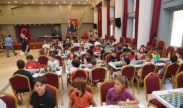 Ayvalık Belediyesi'nden Kış Kursları Başlıyor… Ayvalık Belediyesi'nden Kış Kursları Başlıyor…
