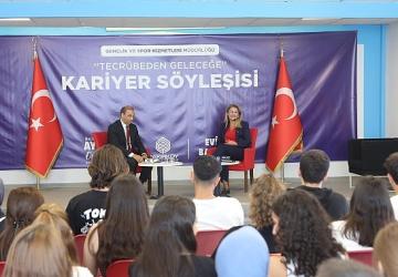 Başkan Ovalıoğlu Gençlerle Kariyer Söyleşisinde Buluştu