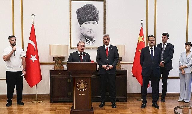 DEÜ Rektörü, Sağlık Bakanı Heyetiyle Çin'de