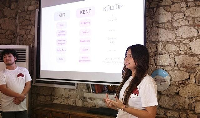 Gençler Çeşme'de “Süvarilerin İzinde, Tarihin Peşinde" buluştu