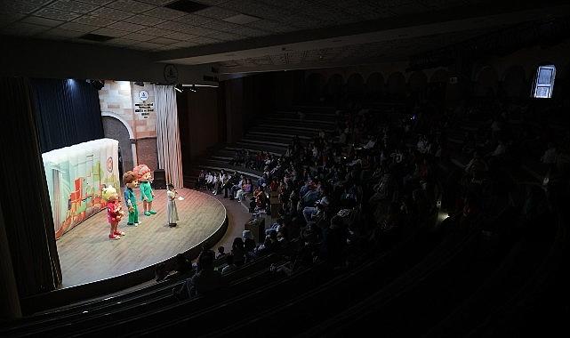 Damla'nın Dolabı Çocuk Tiyatrosu Nevşehir'de Sahneleniyor