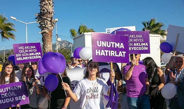 Güzelbahçe'de Alzheimer'a karşı farkındalık yürüyüşü