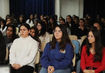 KARGEM'de kız öğrencilere kadın sağlığı eğitimi