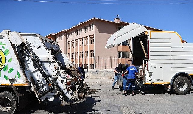 Buca'da 24 saat kesintisiz temizlik