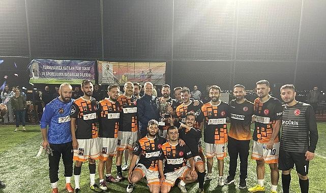 Parsan Futbol Takımı şampiyon oldu
