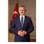 Büyükakın, öğretmen ve öğrencileri tebrik etti