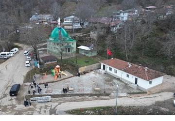 İnegöl Belediyesi'nden İclaliye Mahallesinde Meydan Düzenlemesi