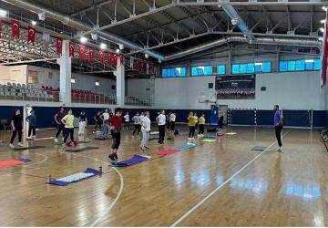 Bakırköylü kadınlar güne sporla başlıyor