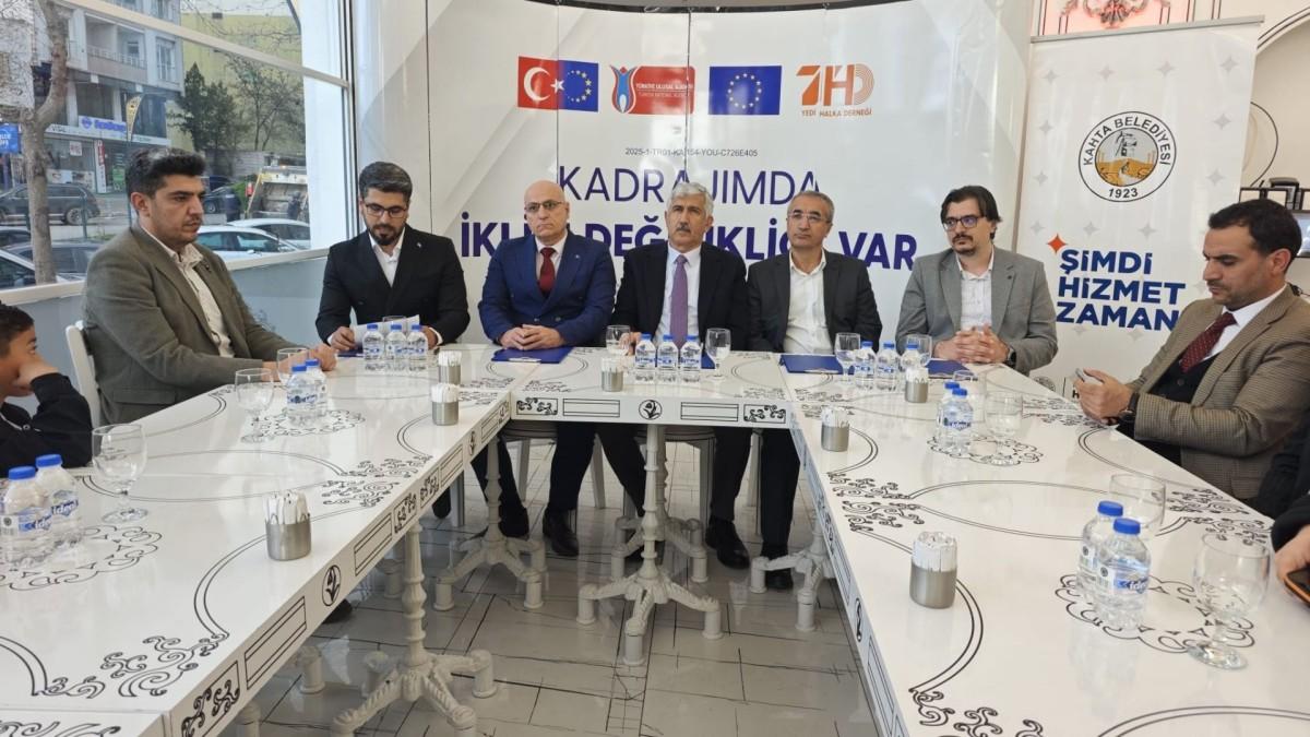 Adıyaman’da ‘Kadrajımda İklim Değişikliği Var’ Projesi’nde kurumsal paydaşlık protokolü imzalandı - Videolu Haber