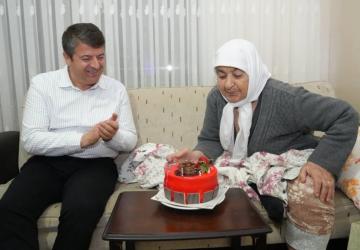 Başkan Tutdere’den 87 yaşındaki vatandaşa doğum günü ziyareti - Videolu Haber