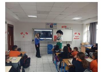 Kemer Belediyesi'nden öğrencilere sıfır atık eğitimi