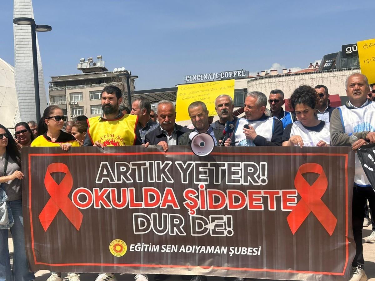Eğitim Sen Adıyaman Şubesinden okul saldırılarına karşı açıklama ve oturma eylemi - Videolu Haber