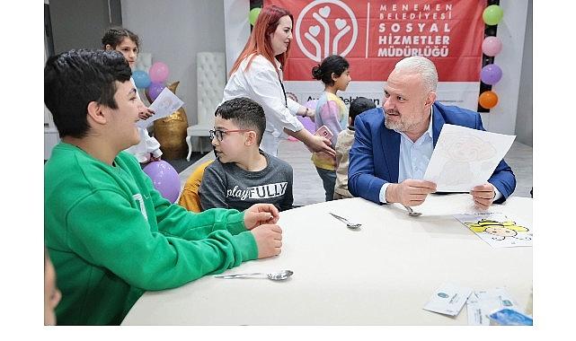 Menemen'de özel çocukların karne sevinci yürekleri ısıttı