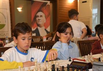 Osmangazi'de Cumhuriyet Ruhu Satranç Turnuvasıyla Canlandı