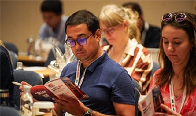 Başkan Tugay İzmir'in ev sahipliği yaptığı uluslararası organizasyonda konuştu