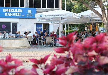 Büyükşehir Belediyesi emeklileri de unutmuyor