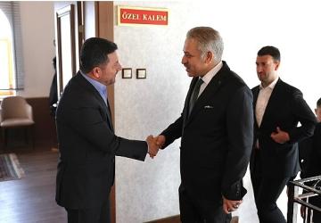 Başkan Arı, Emniyet Müdürü Karaman'ı Makamında Ağırladı