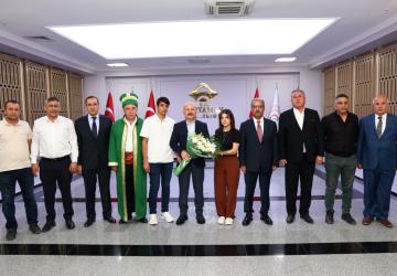 Adıyaman’da yılın ahisi, kalfası ve çırağı ödüllerini aldı
