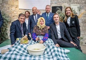 Başkan Tugay: Zeytinin geleceği için 5 stratejik adım atıyoruz