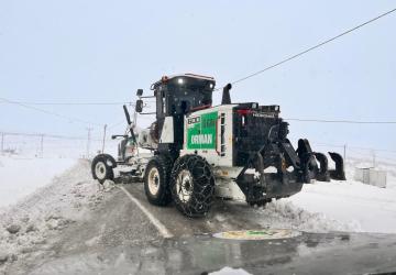 Adıyaman’ın Gölbaşı İlçesinde Karla Mücadele Aralıksız Sürdürülüyor