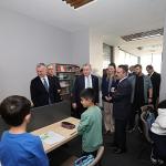 Bakan Bak, Hasan Doğan Bilgievi ve Sporcu Eğitim Merkezi'ni gezdi