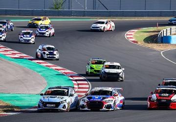Pist Heyecanı TOSFED İstanbul Park'ta Devam Ediyor