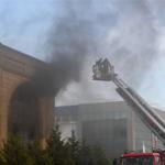 Fabrika yangını kısa sürede kontrol altına alındı