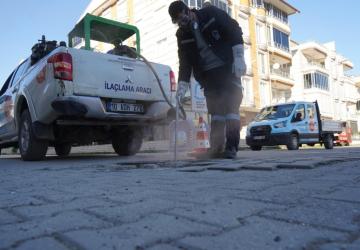 Balıkesir Büyükşehir Kış Aylarında da Haşereyle Mücadelede Sahada