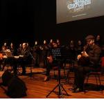 Bu koro kulakların pasını sildi