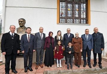 Başkan Aydın, Özel Gereksinimli Çocukların Karne Sevincini Paylaştı