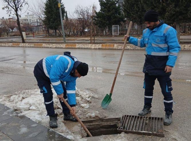 Adıyaman’da yağış mesaisi: Ekiplerden kapsamlı altyapı temizliği