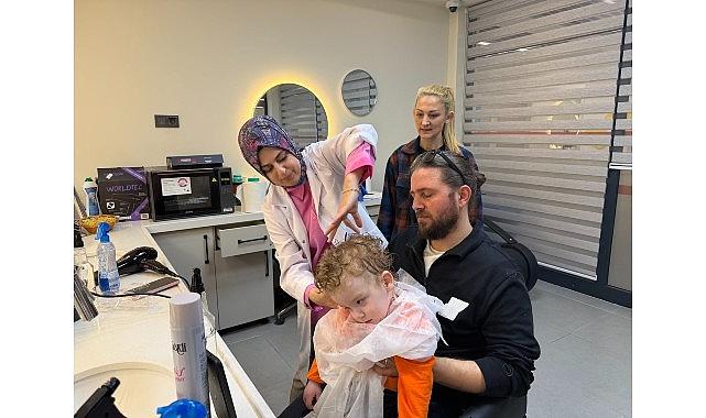 Kaan'ın ilk saç kesimi tatlı bir anıya dönüştü