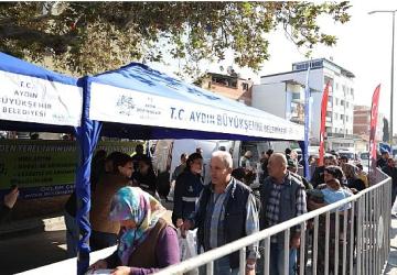 Büyükşehir Belediyesi Binlerce Kışlık Fideyi Germencikliler ile Buluşturdu