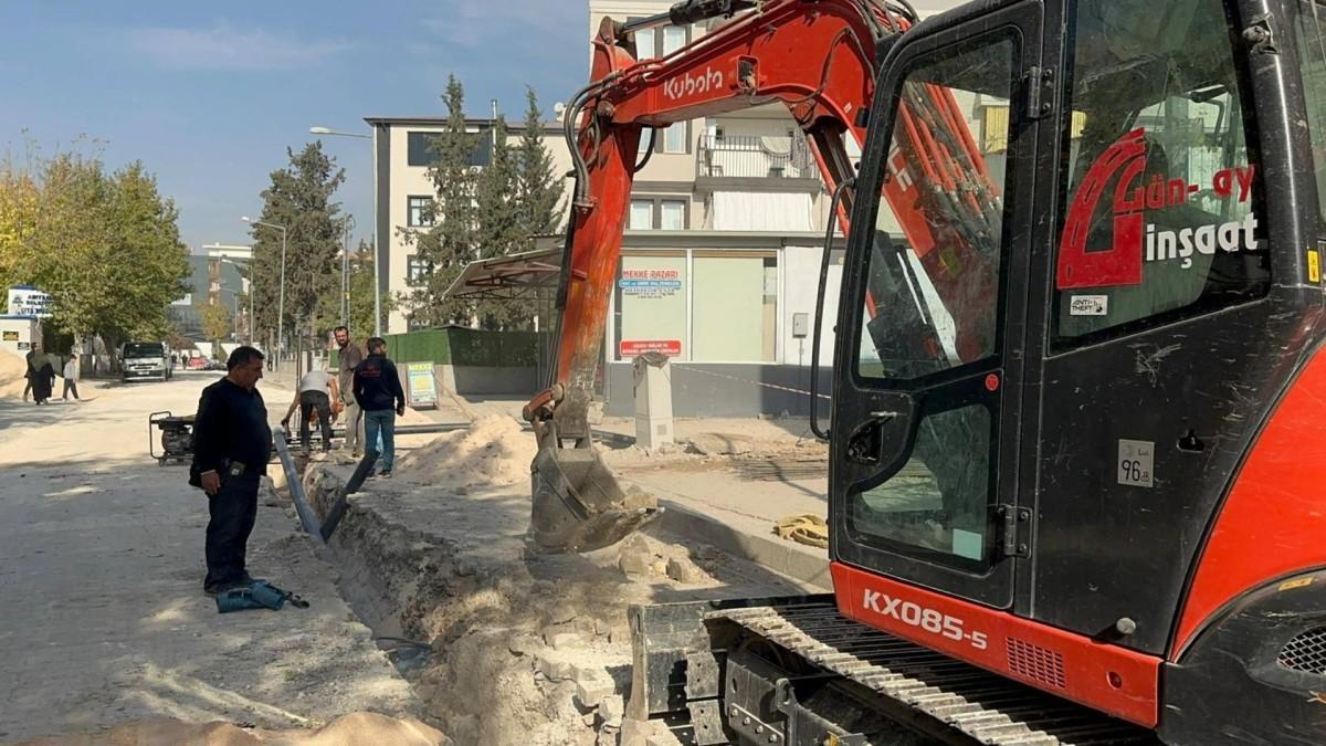 Adıyaman Belediyesi, çarşı merkezinde altyapı çalışmalarını yoğunlaştırdı - Videolu Haber