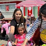 Karşıyaka'da 'Çocuklar için 2. El Pazarı'na büyük ilgi