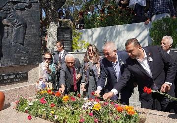 Sanatçı Ali Ekber Çiçek Edremit'te anıldı