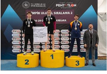 Osmangazi Belediyesporlu Arda Meriç'ten Bronz Madalya