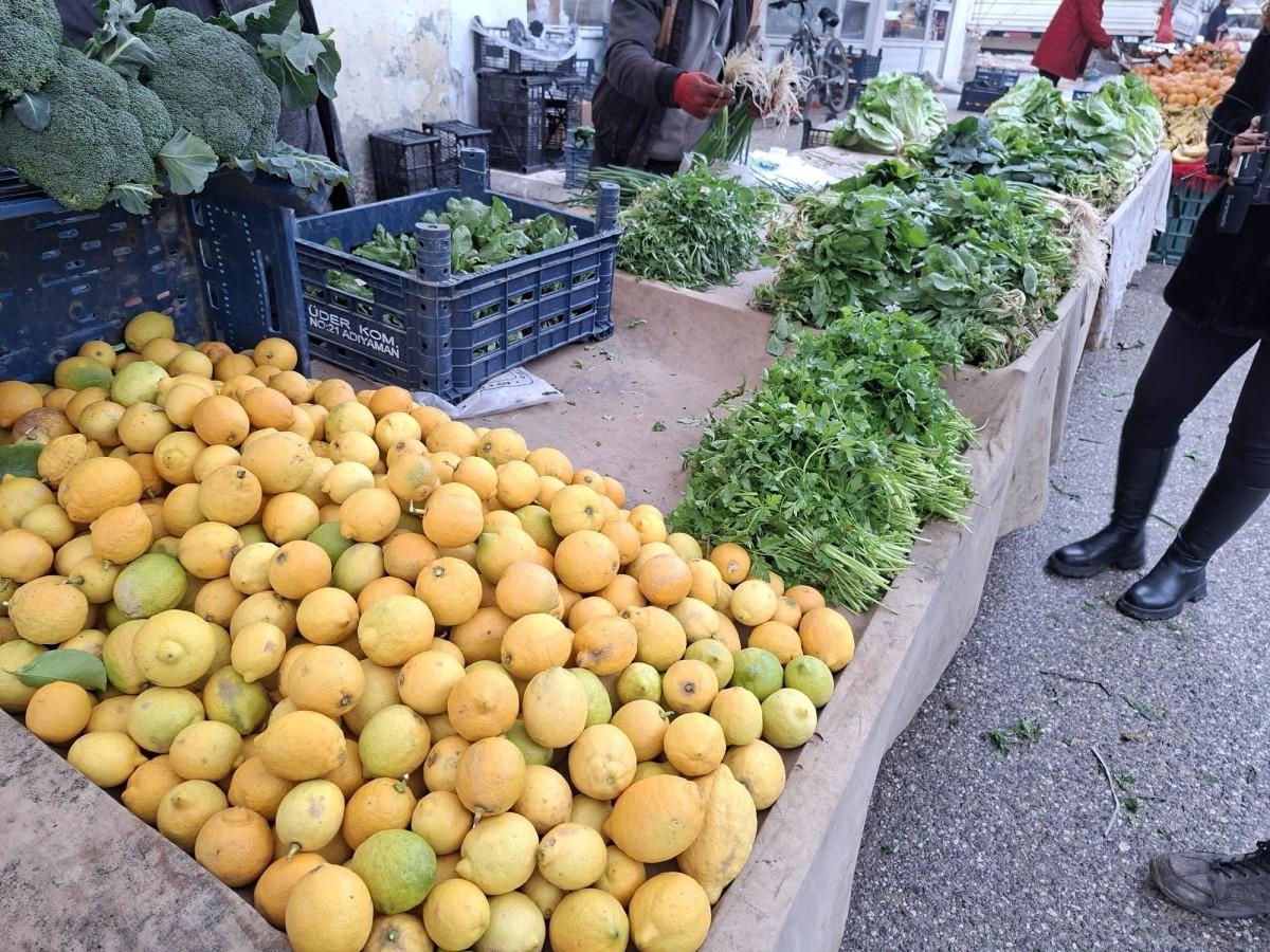Adıyaman Pazarlarının zam şampiyonu yeşil soğan oldu