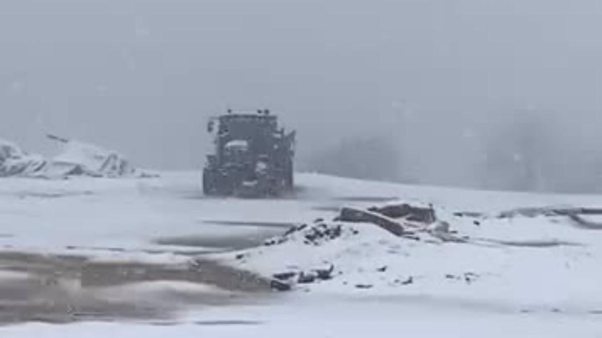 Çelikhan’da yağmurun ardından kar sürprizi - Videolu Haber