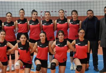 Depremin izlerini parkede siliyorlar: Adıyamanlı kızlar şampiyonluğa odaklandı - Videolu Haber