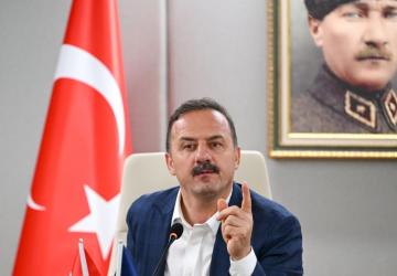 Yavuz Ağıralioğlu: ‘Randevu yok, hasta yalnız, ilaçlar eksik, halk müşteri oldu’