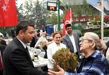 Başkan Erkan Aydın Gönüllere Dokundu