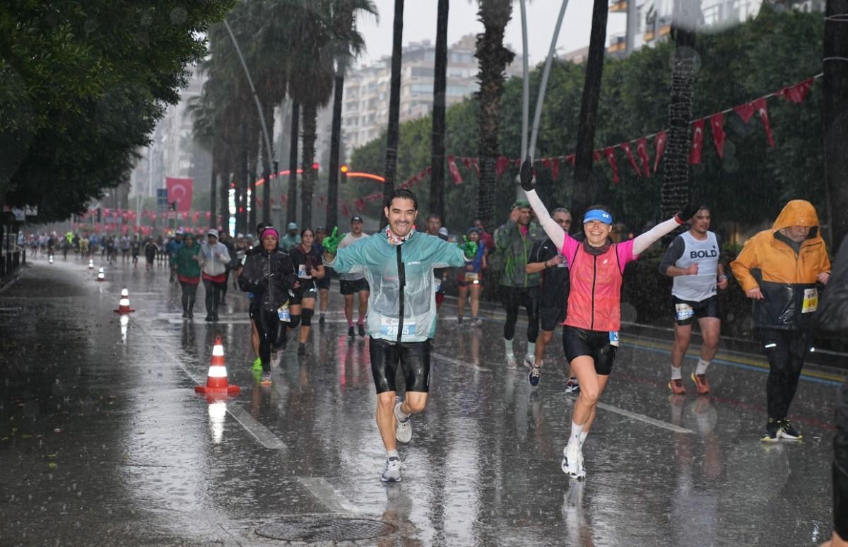 Adana’da 16. Özgürlük Koşusu Büyük İlgi Gördü