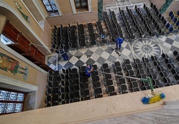 İzmir'in ibadethaneleri pırıl pırıl