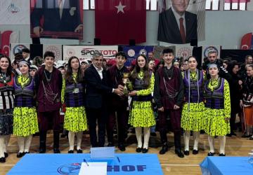 Büyükşehir Halk Oyunları Ekibi Bölge Birincisi Oldu